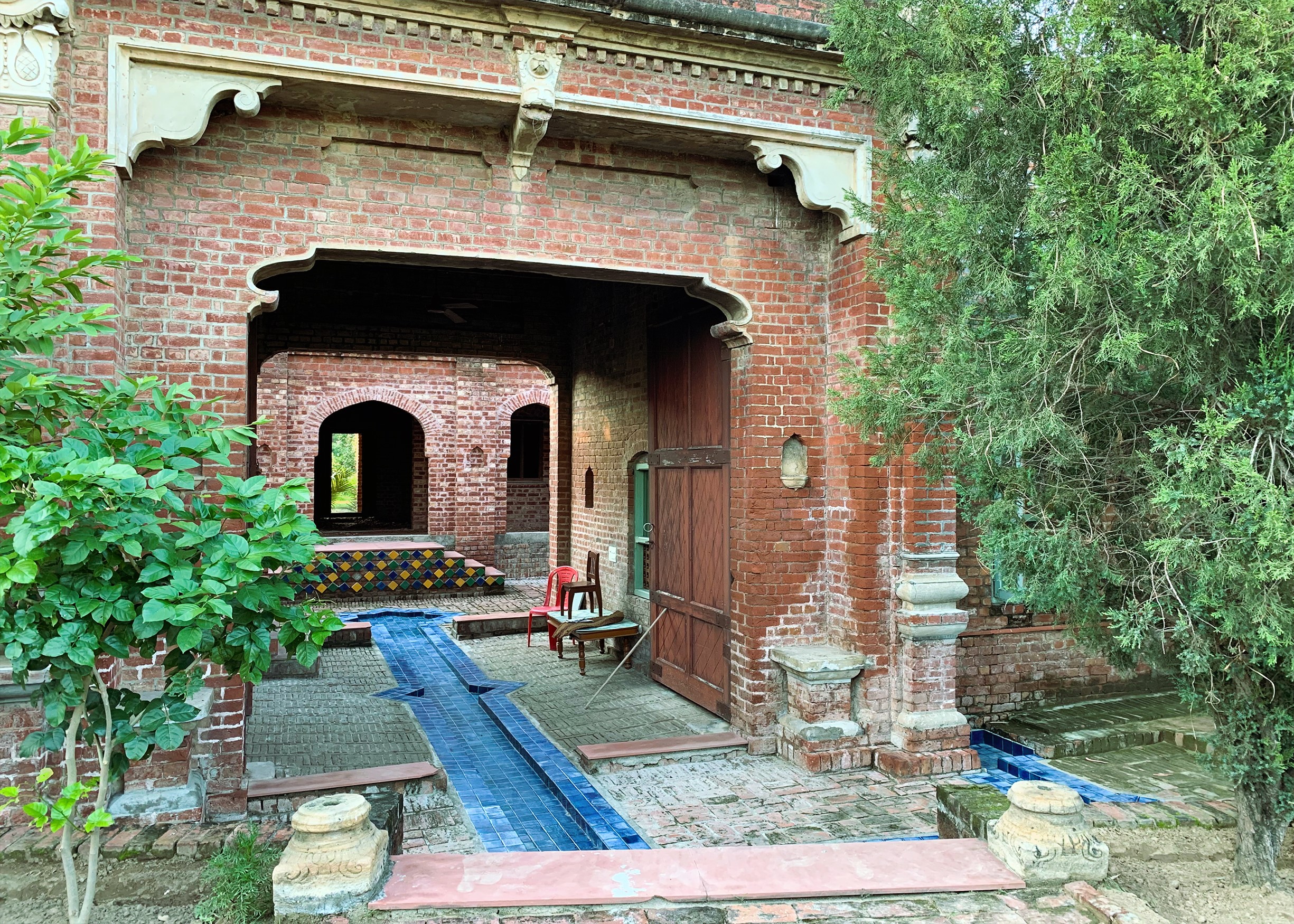 Pipal haveli entrance